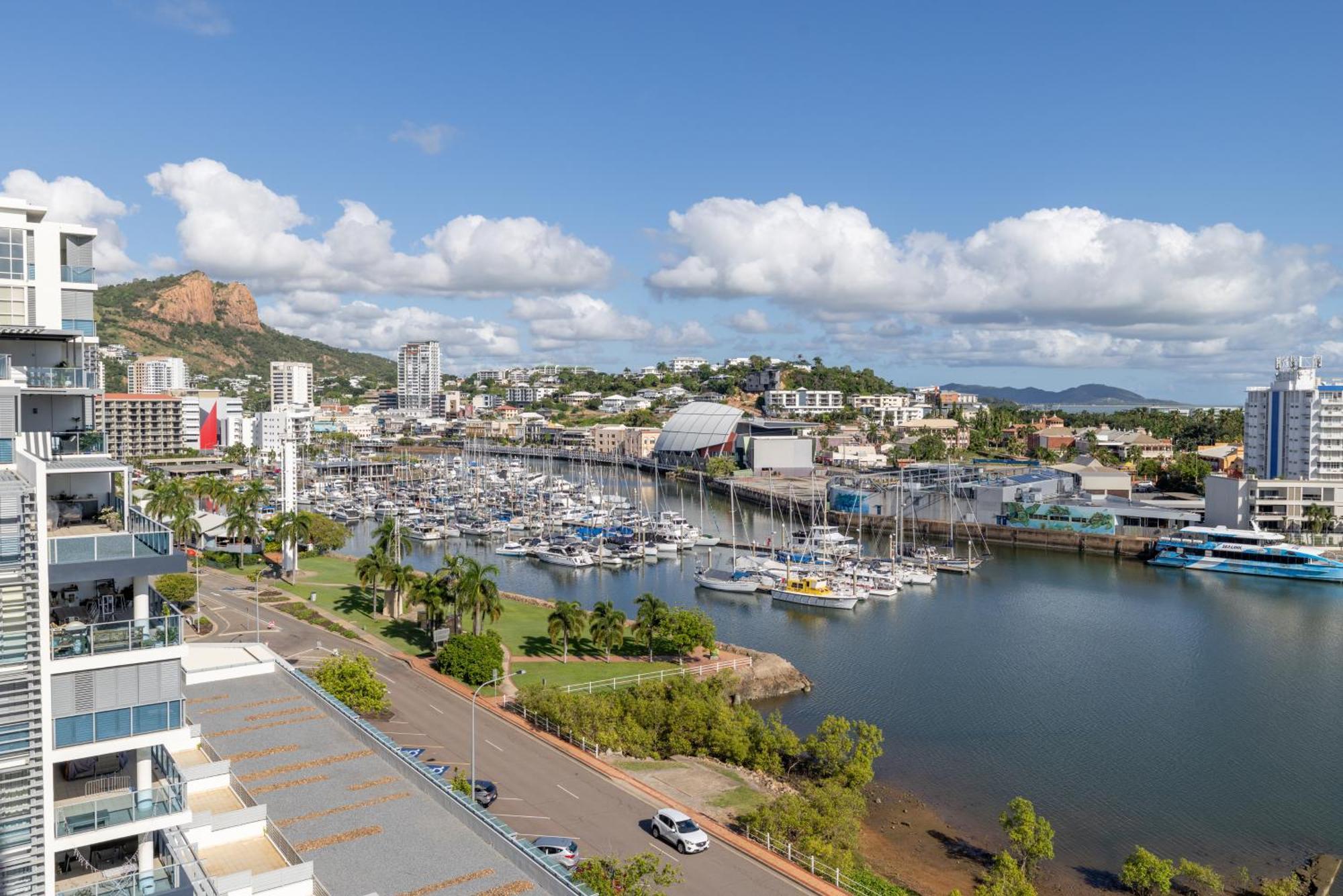 Oaks Townsville Metropole Hotel Ngoại thất bức ảnh