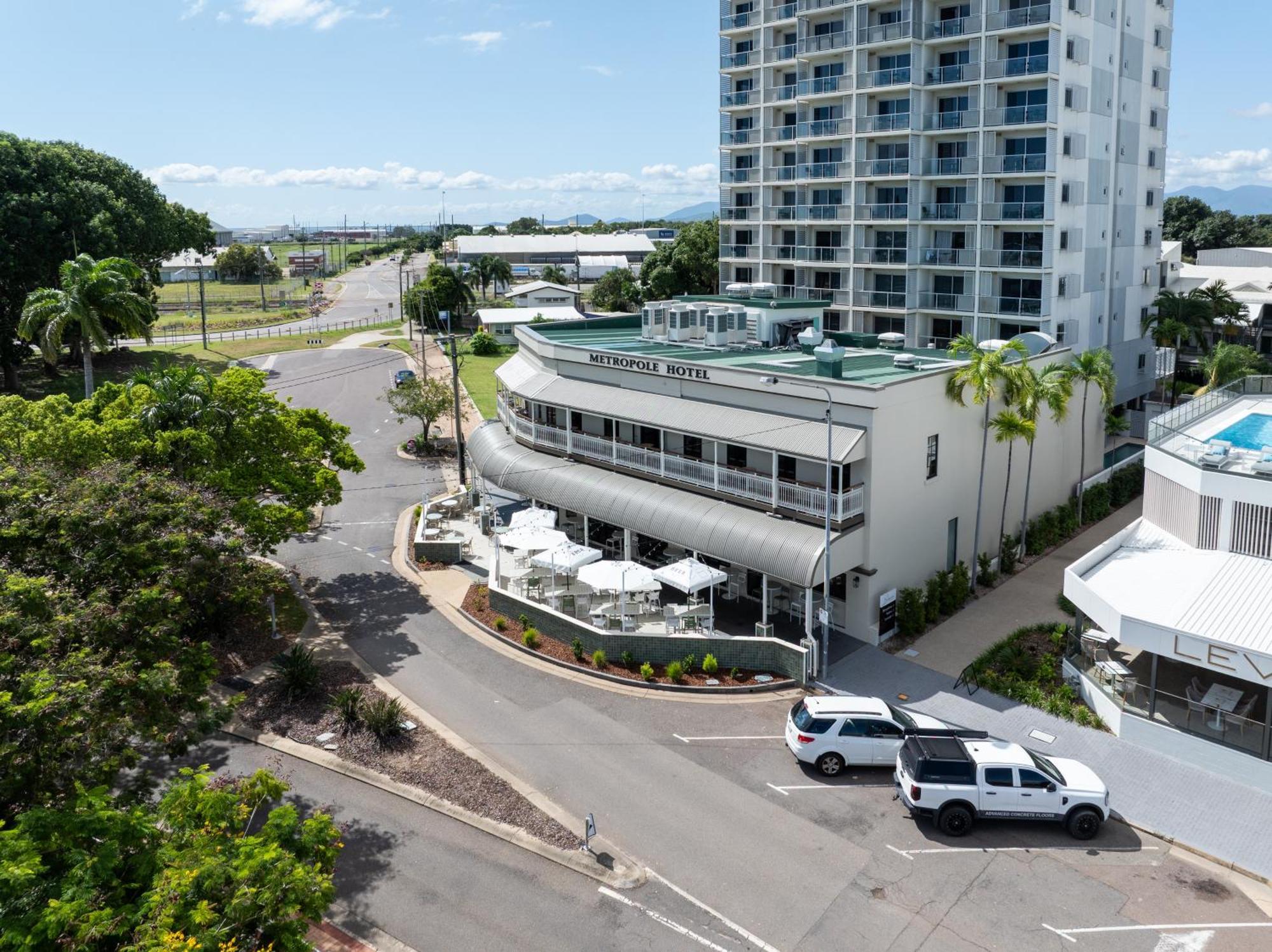 Oaks Townsville Metropole Hotel Ngoại thất bức ảnh