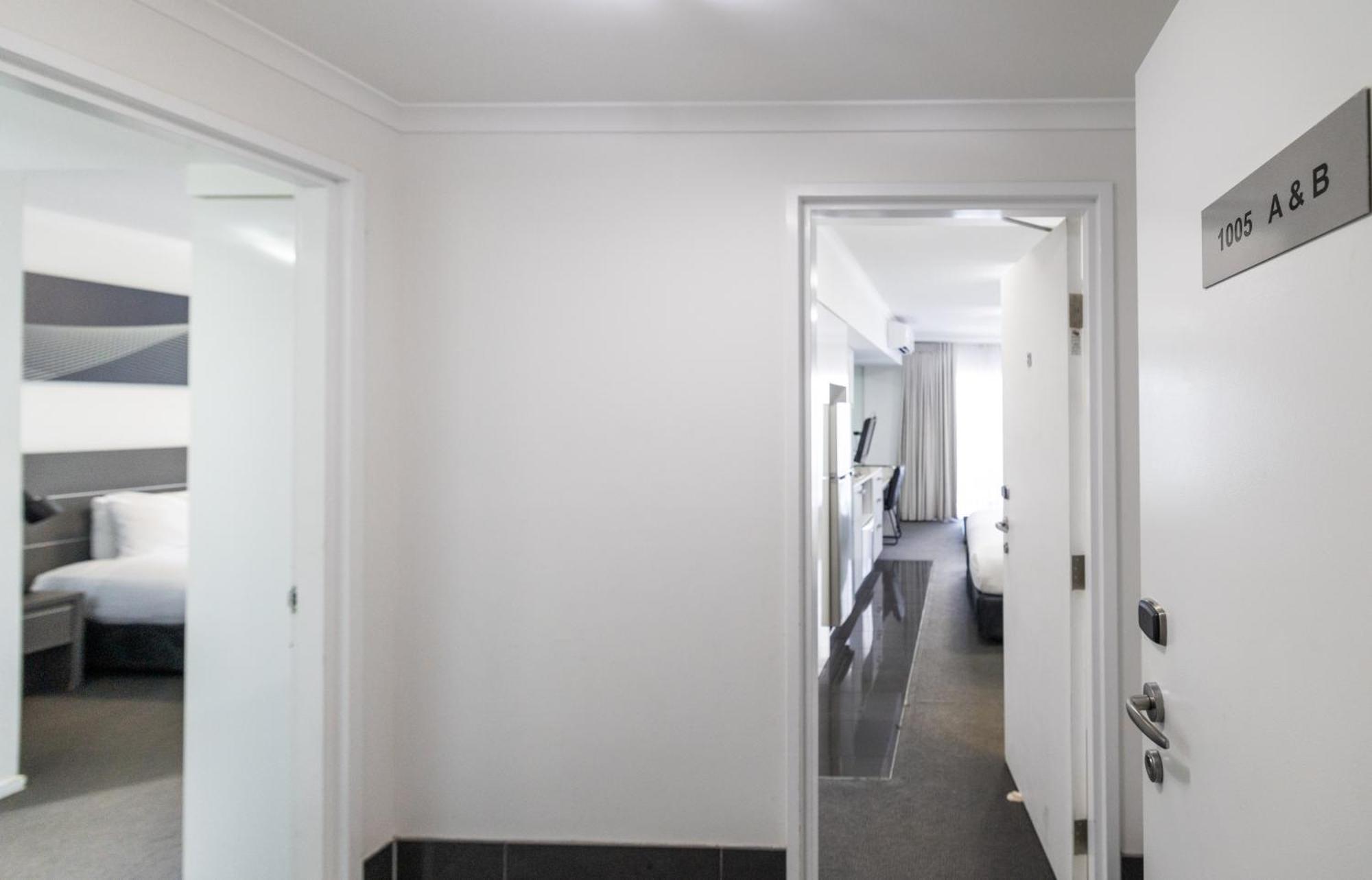 Oaks Townsville Metropole Hotel Ngoại thất bức ảnh