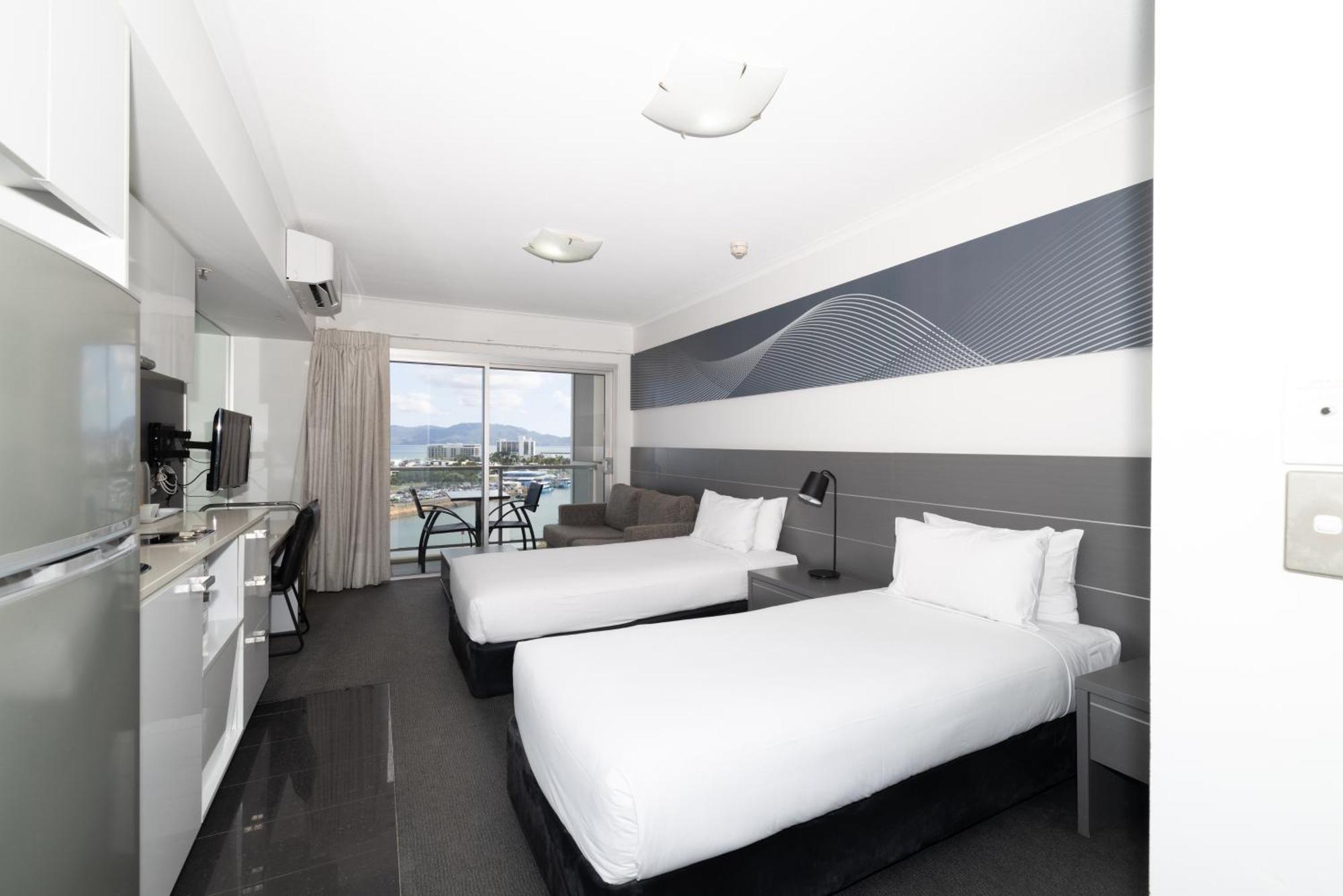 Oaks Townsville Metropole Hotel Ngoại thất bức ảnh